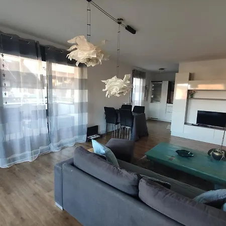 Bella Vista - New Flat With View Confort & Calm Near Geneva 5 Pers Archamps