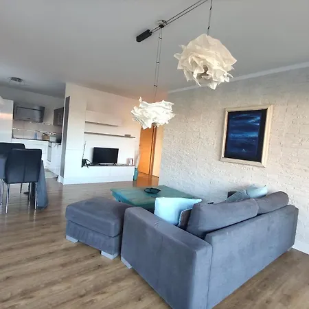 Bella Vista - New Flat With View Confort & Calm Near Geneva 5 Pers Archamps