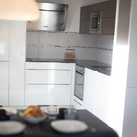 Bella Vista - New Flat With View Confort & Calm Near Geneva 5 Pers
